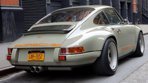 Singer Porsche 911  - Rear