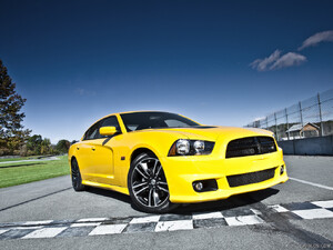 Dodge Charger SRT8 Super Bee | 2012MY