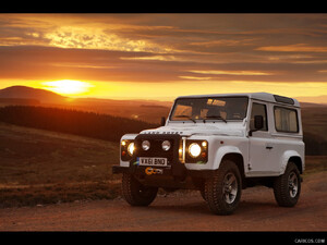 Land Rover Defender | 2012MY