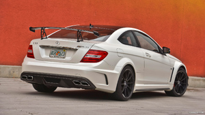 12 Mercedes Benz C63 Amg Coupe Black Series Caricos Com