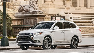 2017 Mitsubishi Outlander Plug-In Hybrid EV