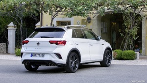 2019 Volkswagen T-Roc R - Rear Three-Quarter