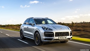 2020 Porsche Cayenne E‑Hybrid (UK‑Spec)