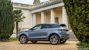 2020 Range Rover Evoque - Side