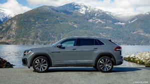 2020 Volkswagen Atlas Cross Sport SEL Premium R Line (Color: Pure Gray) - Side