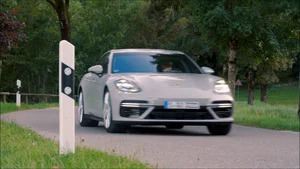 Driving: 2017 Porsche Panamera Turbo