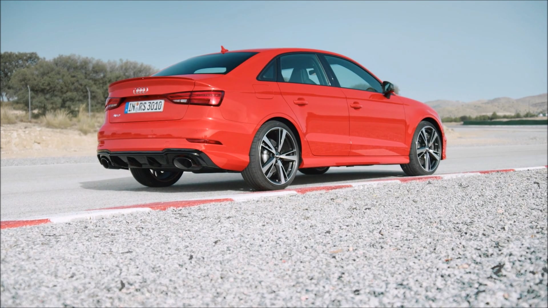 Design: 2018 Audi RS3 Sedan