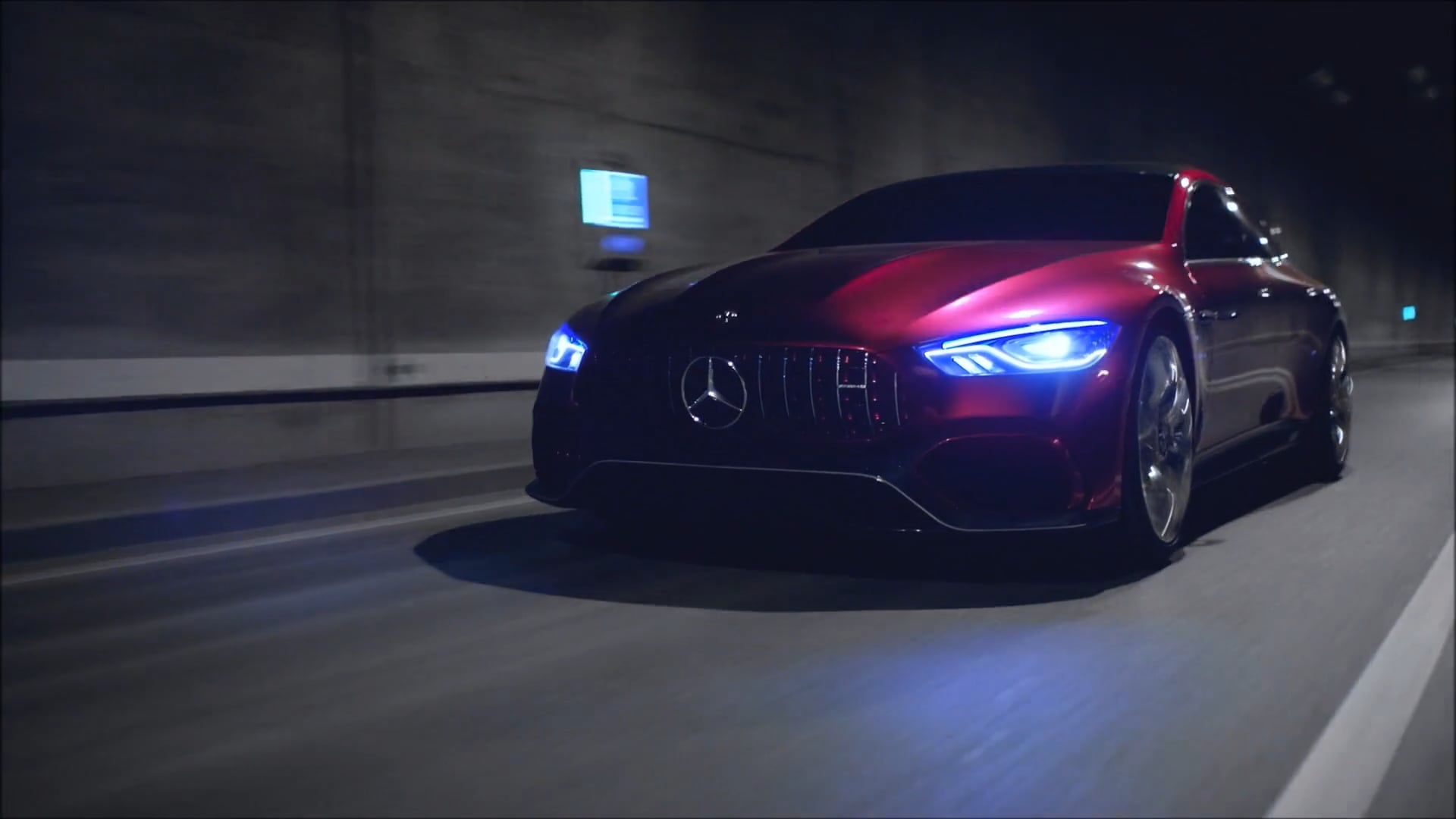Driving and Design - Mercedes-AMG GT 4-Door Concept