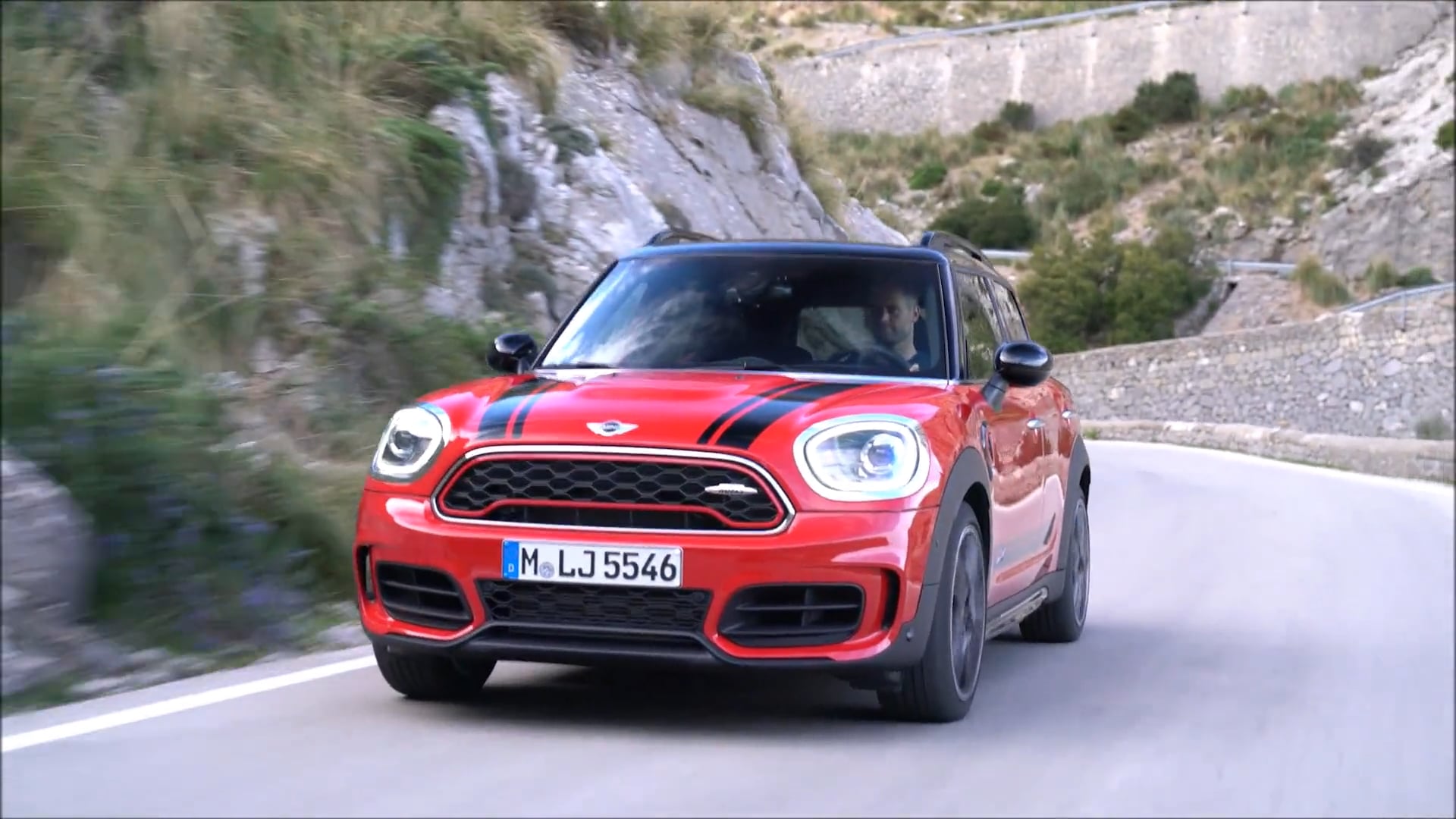 Driving: MINI John Cooper Works Countryman | Caricos