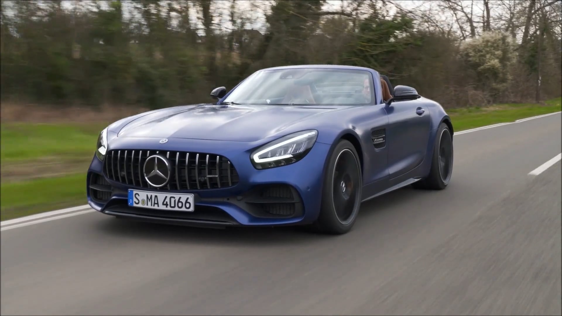 Overview: 2020 Mercedes-AMG GT C Roadster