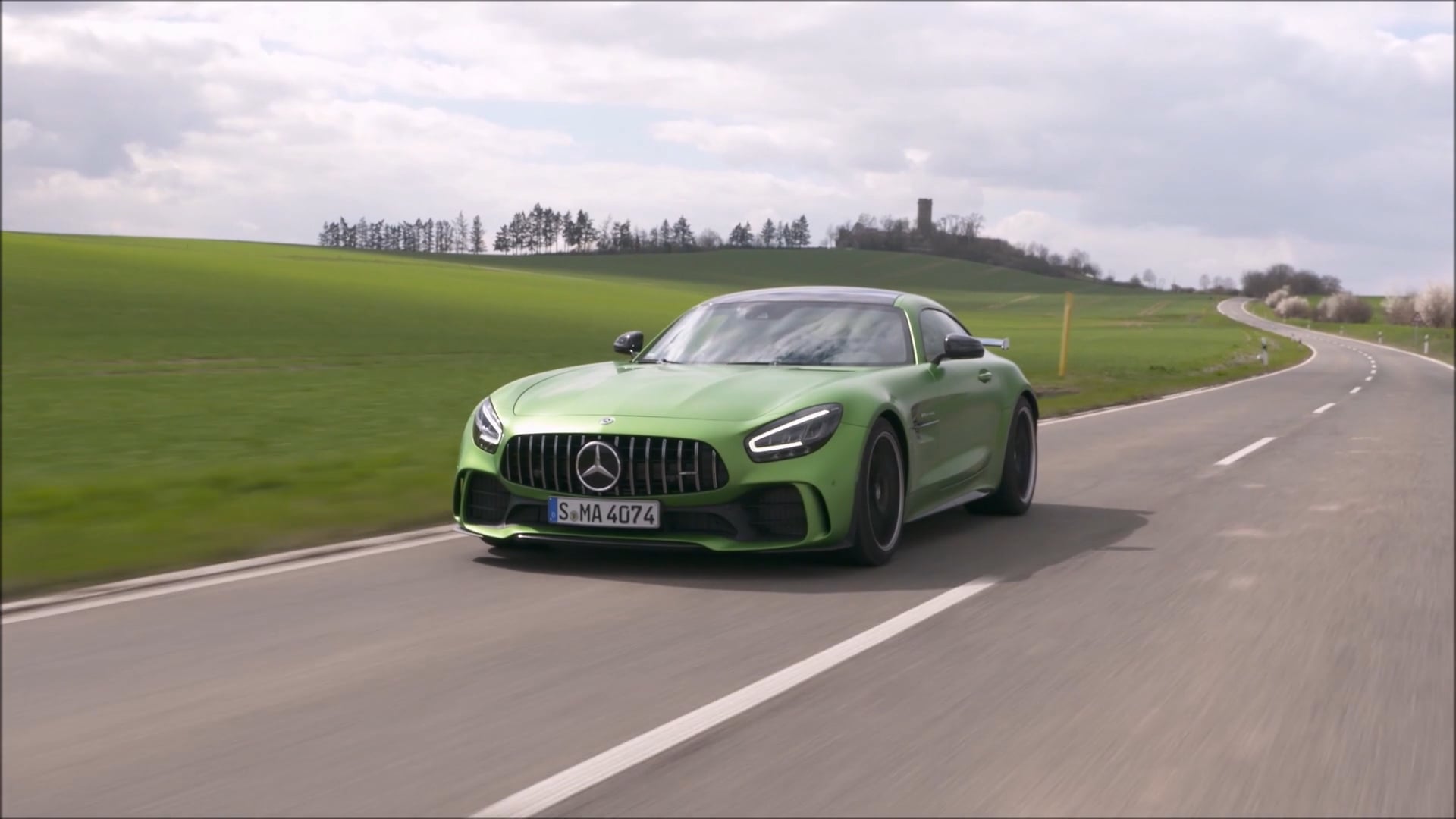 Overview: 2020 Mercedes-AMG GT R