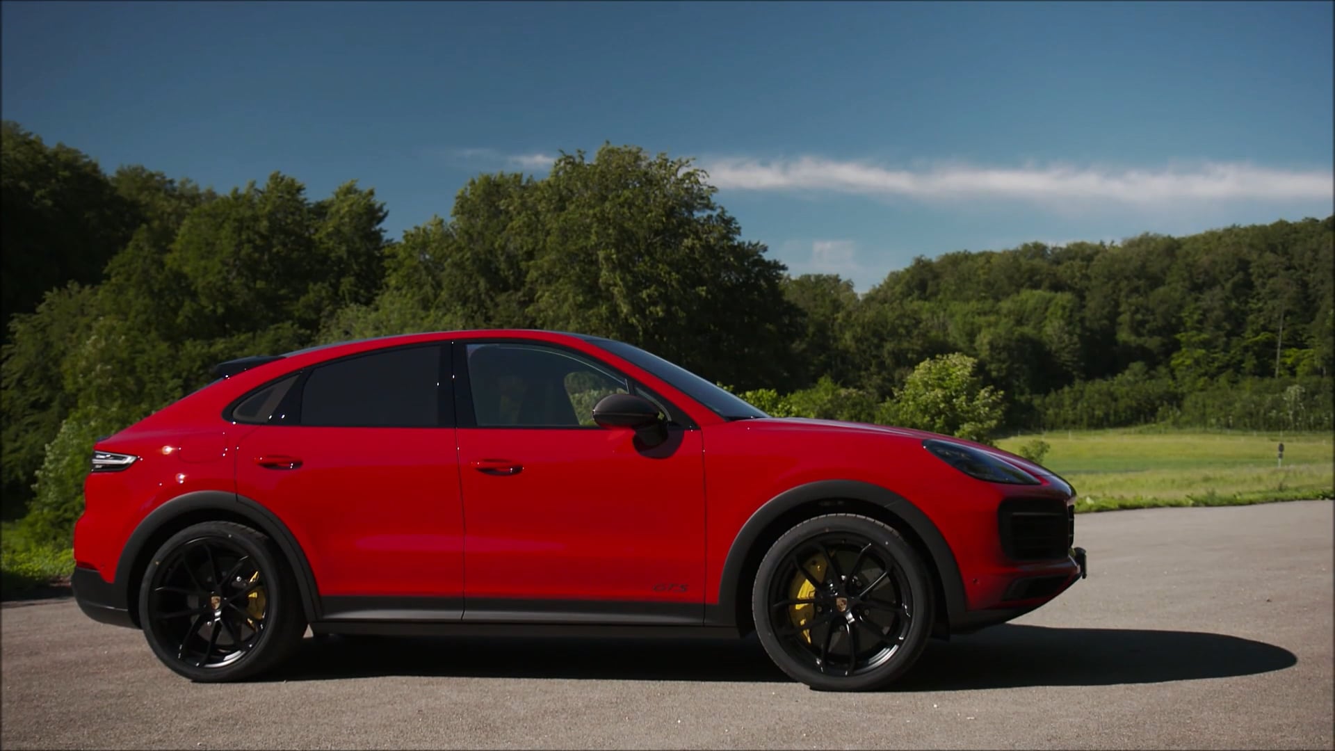Overview: 2021 Cayenne GTS Coupe (Carmine Red)